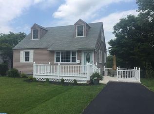 26 Woodhill Rd, Newtown Square, PA 19073