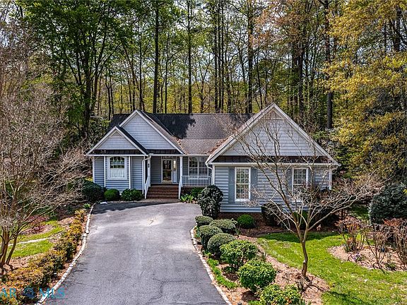 3rd image of 784 Middle Gate