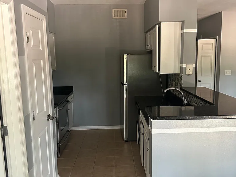 1810 E Palm Ave — Photo 6