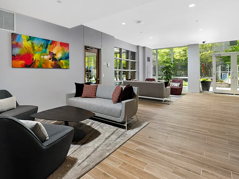 Newly Renovated Resident Lounge
