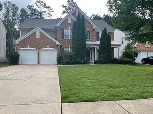 9112 Linden Tree Ln, Charlotte, NC 28277