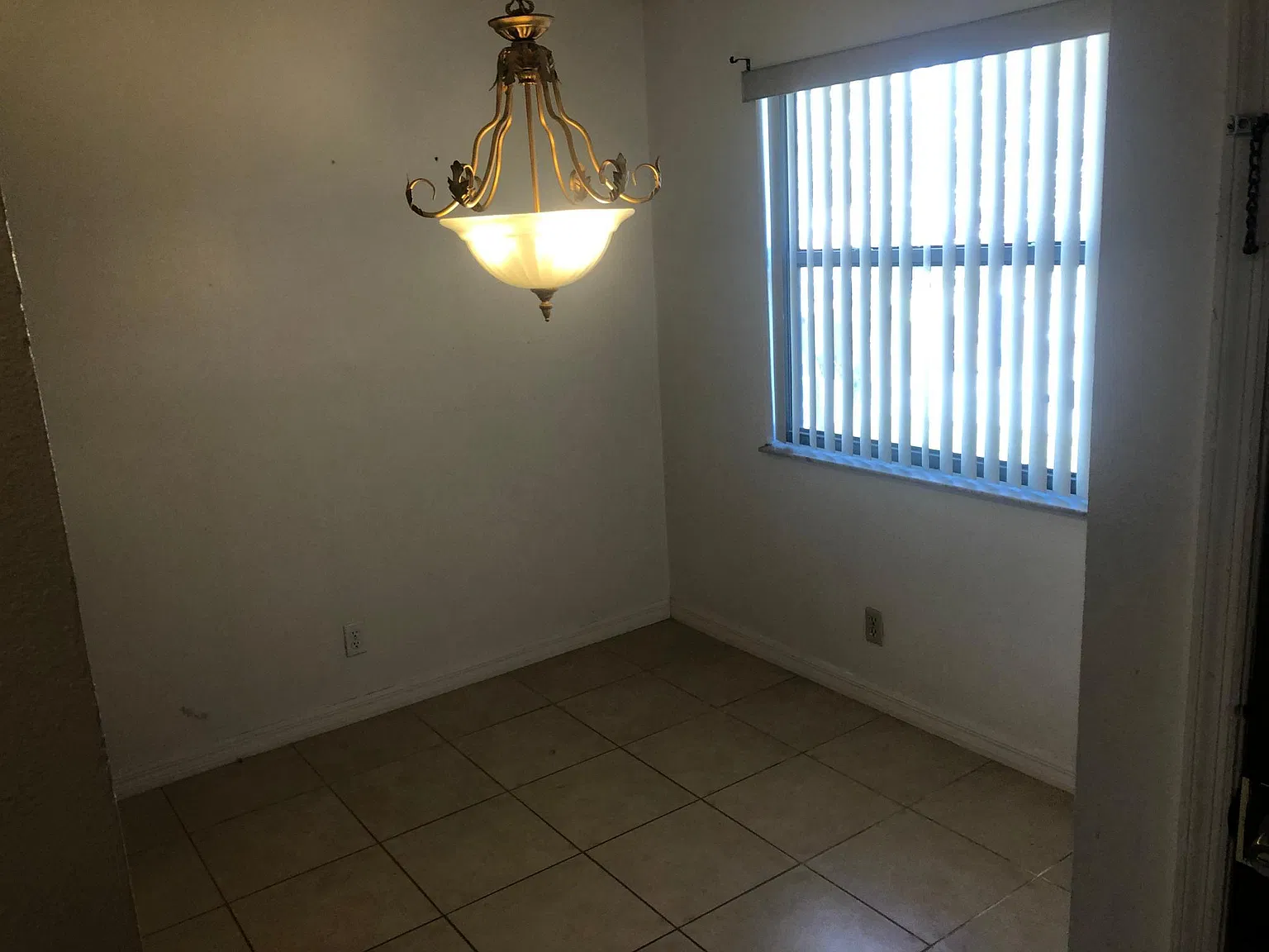 2 bed, 1.5 bath, 1088 sqft, $1,850 — Photo 4