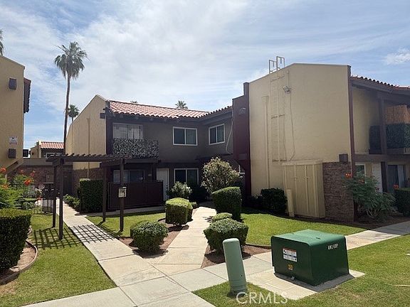 5th image of 51025 Avenue Martinez #23