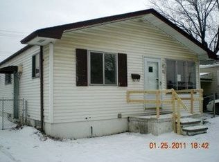717 Cleophus Pkwy, Lincoln Park, MI 48146