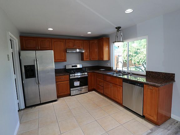 4th image of 10955 Martinique Way