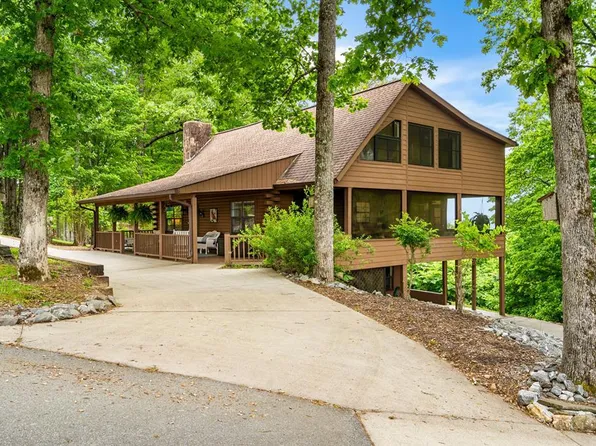 219 Lakeview Dr, Hayesville, NC 28904