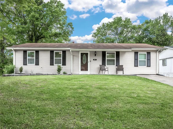 45 Potomac Dr, Fairview Heights, IL 62208