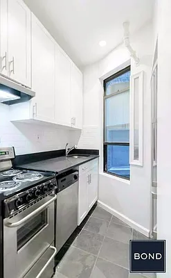 Rented by Bond New York | media 23