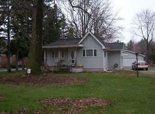 22986 West Rd, Olmsted Falls, OH 44138