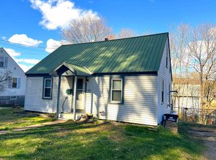 14 Autumn St, Springfield, VT 05156