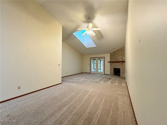 5th image of 167 Talsman Dr