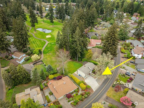 5th image of 7212 Zircon Drive SW