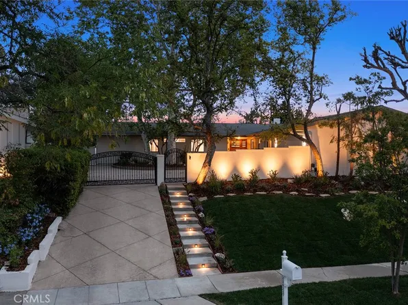 23925 Crosson Dr, Woodland Hills, CA 91367