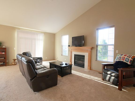 4th image of 596 Cannonball Dr