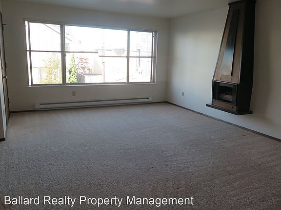 2nd image of 2037 Franklin Ave E APT 202