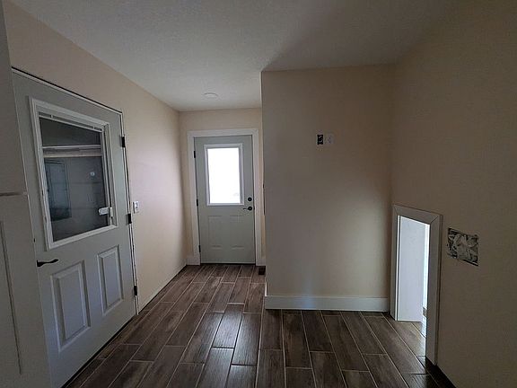 4th image of 1504 Cynthia St