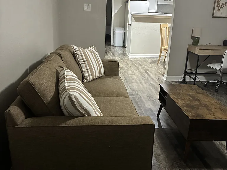 4418 N Cypress Ave #2 — Photo 1