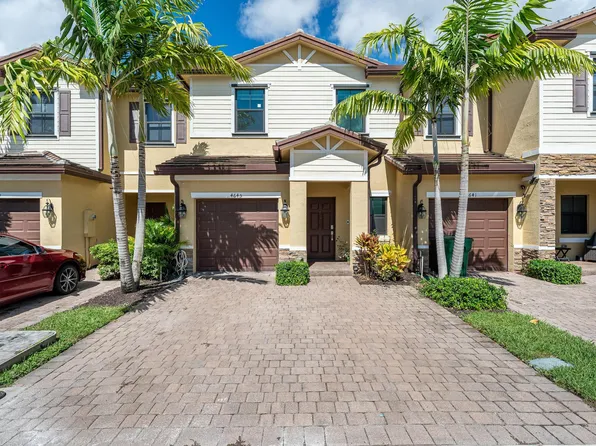4645 Caspian Way, Davie, FL 33314