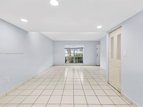 2nd image of 10838 N Kendall Dr APT W8