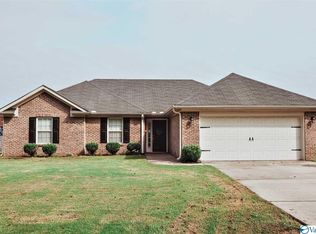 385 Robinson Rd, Huntsville, AL 35811