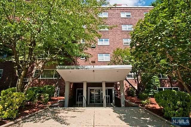 1st image of 1565 Center Ave #4C-654C