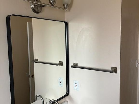 Bathroom sink and mirror