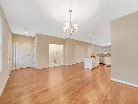 3rd image of 1603 Sterling Pl