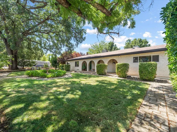 8212 Green Acres Ln, Redding, CA 96002