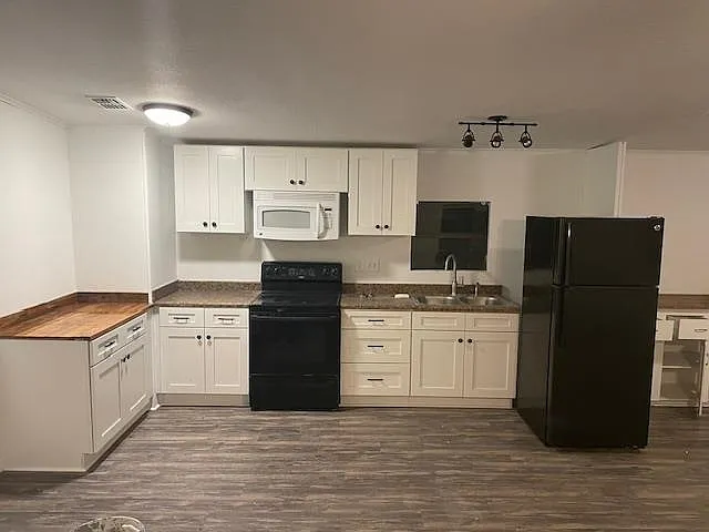 272 Pizarro Rd — Photo 3