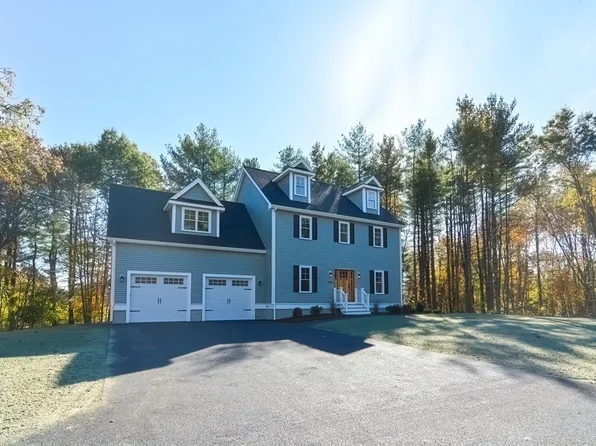 156 Alfred Lord Blvd, Taunton, MA 02780