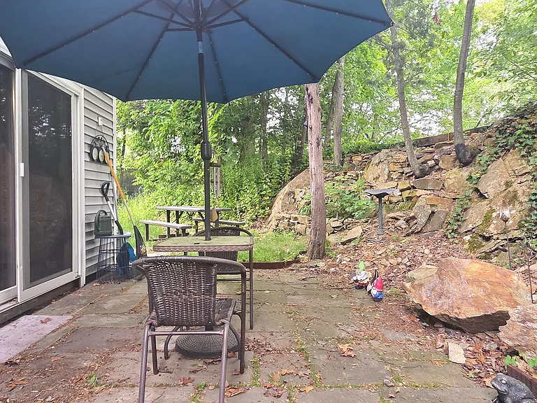 58 Aiken St — Photo 11