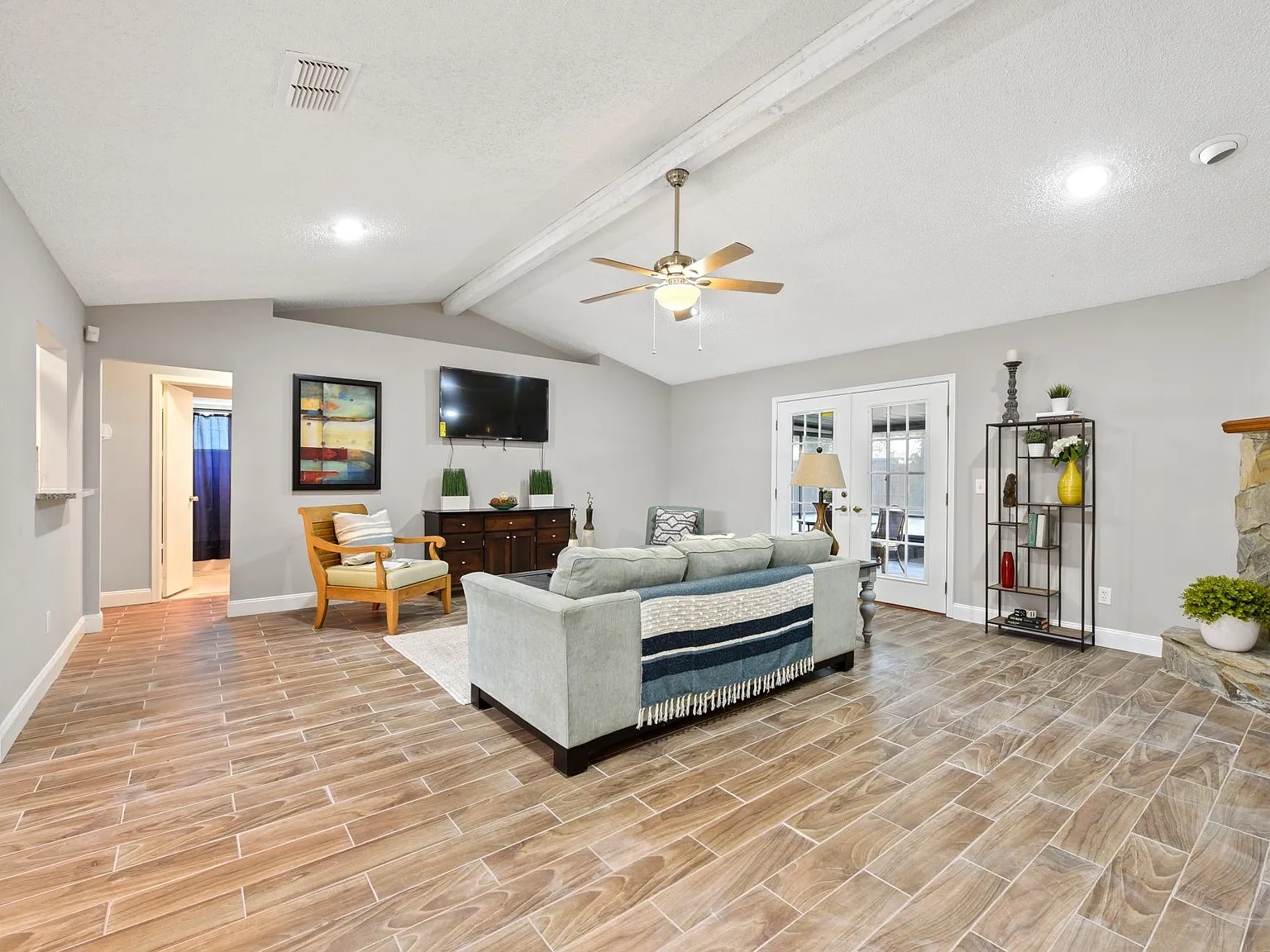 11530 Sweetwater Oaks Dr W — Photo 3