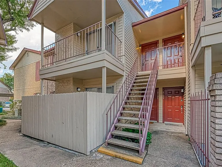 2120 El Paseo St #2108 — Photo 1