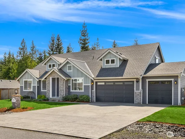 5597 NW Muddy Paws Court, Bremerton, WA 98312