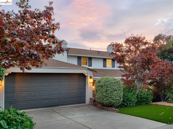 715 Rosemount Rd, Oakland, CA 94610