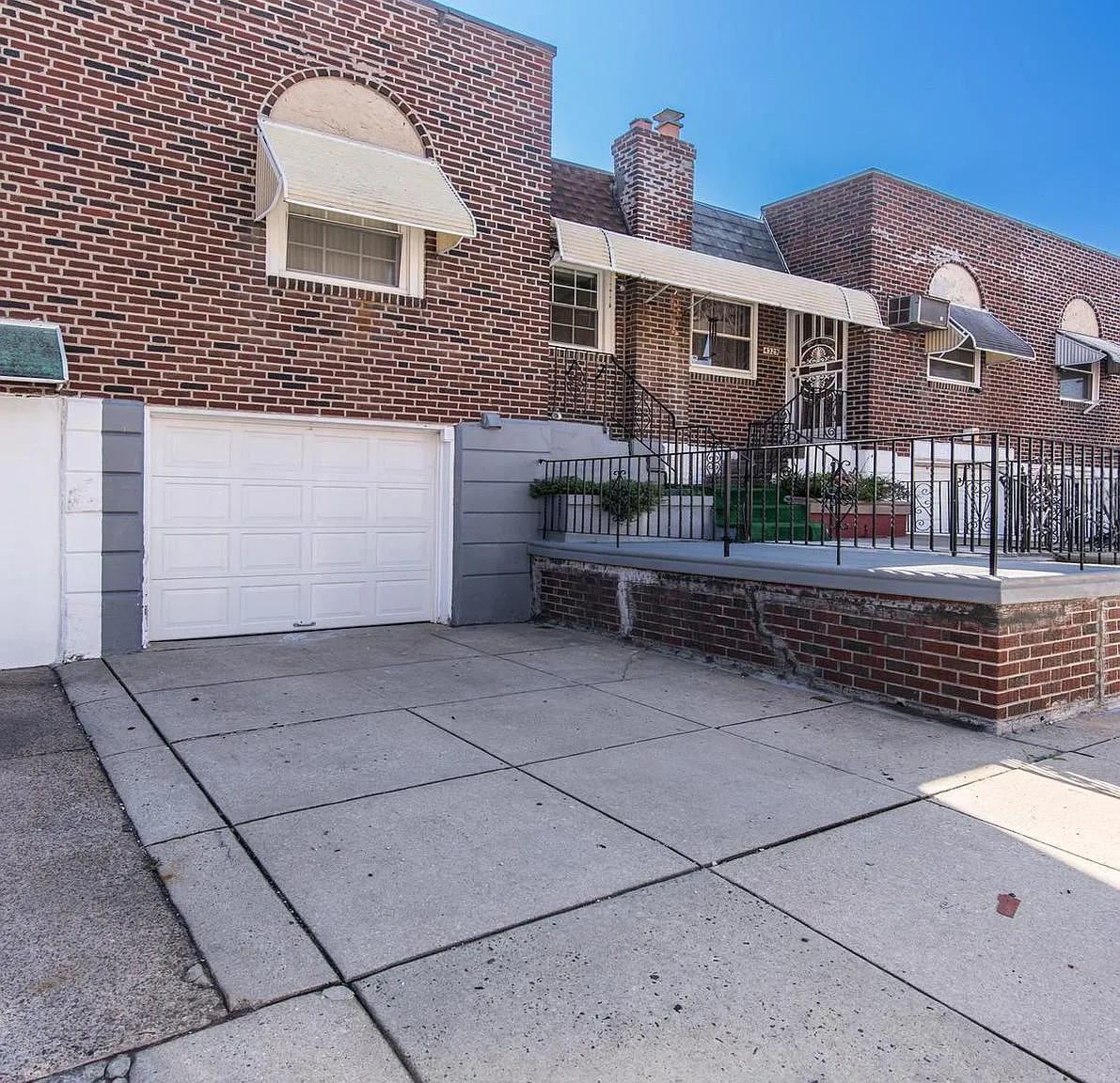 2 bed, 720 sqft, $1,500 — Photo 1