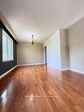 1st image of 256 Patricia Ave