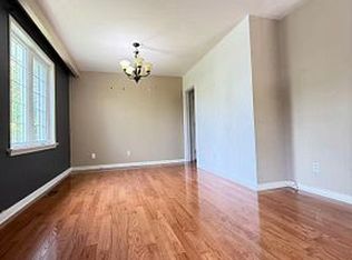 256 Patricia Ave, Toronto, ON M2M1J8