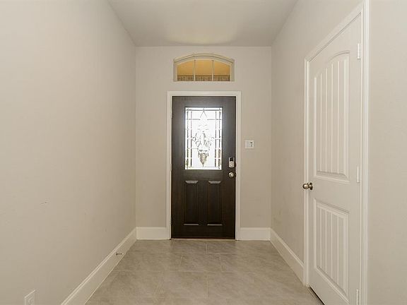 3rd image of 6910 Arcadia Meadow Ct