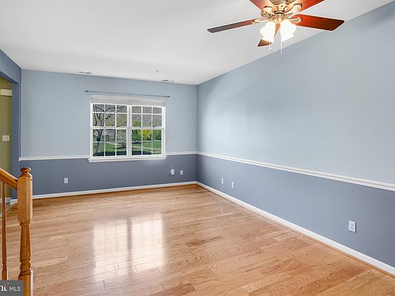 4th image of 403 Bethune Dr