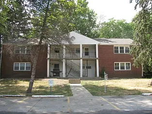 403 Ellen Ave. - 2 — Photo 1