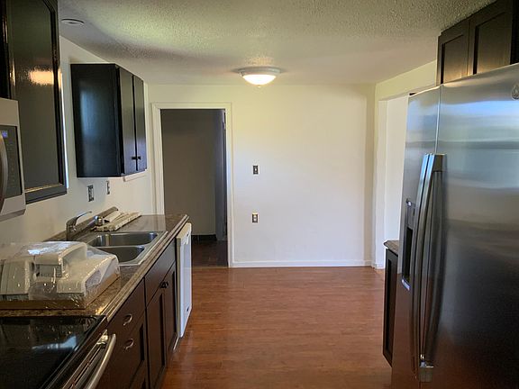 4th image of 2800 SE 75th Ave