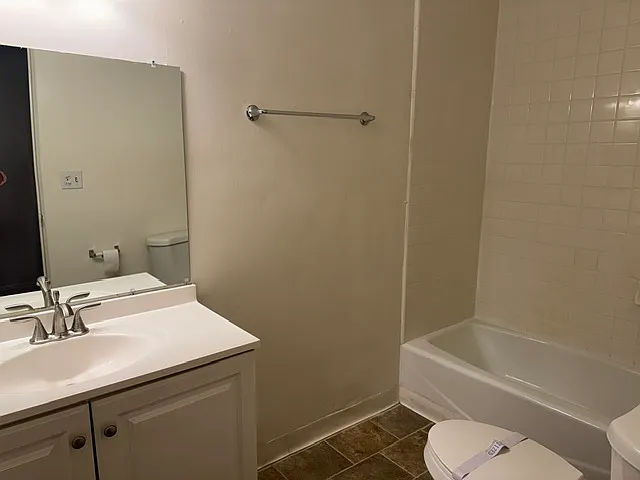 1 bed, 800 sqft, $1,925 — Photo 2