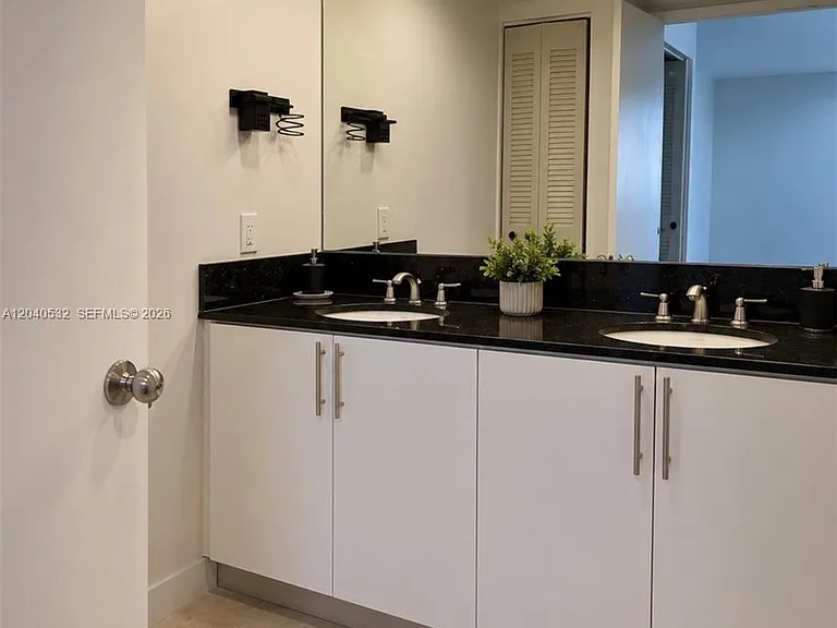 3300 NE 191st St #907 — Photo 10