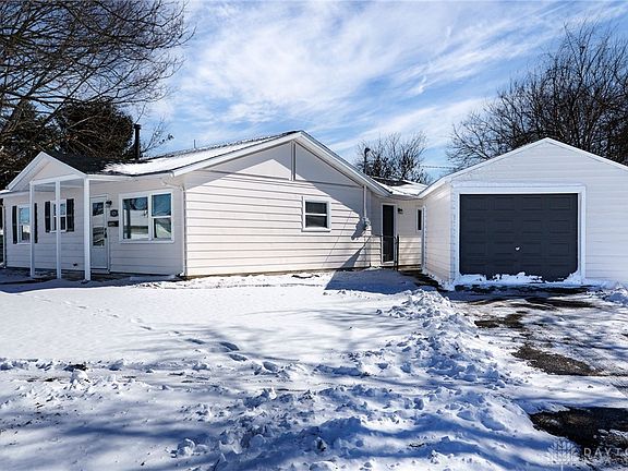 4th image of 829 Omard Dr