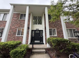 39435 Van Dyke Ave #301, Sterling Heights, MI 48313