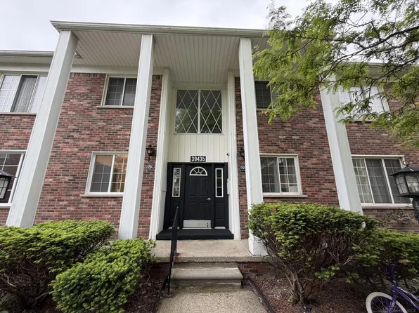 39435 Van Dyke Ave #301, Sterling Heights, MI 48313