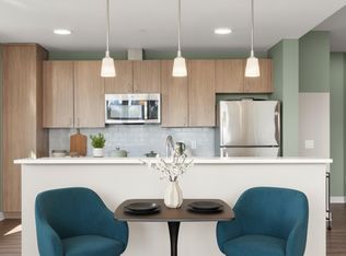 498 52nd St #202, West New York, NJ 07093