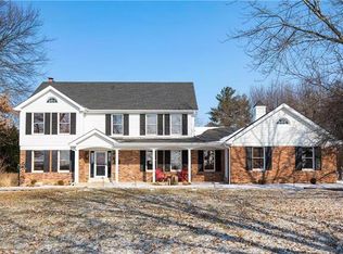 16411 Wilson Creek Ct, Chesterfield, MO 63005