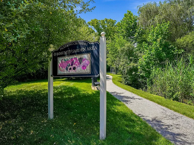 160 Shilling Ave — Photo 32